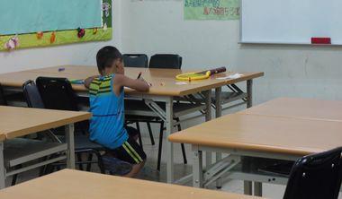 過路愛心太多 部落小孩學會不哭