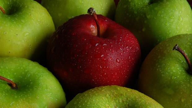 減肥又怕吃不飽？同樣一顆蘋果，「過熟」吃比較快餓