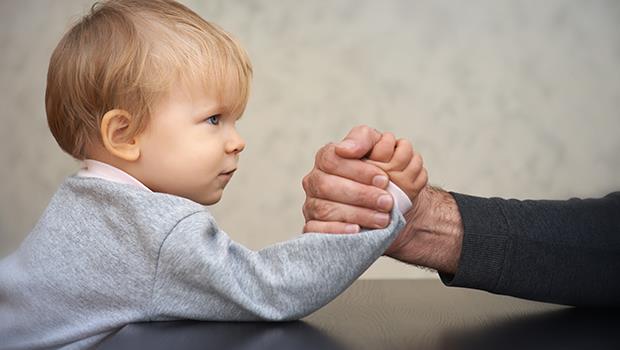 固執、難搞、不聽話...你的小孩會這樣嗎？恭喜你！他是個「意志堅強」的孩子