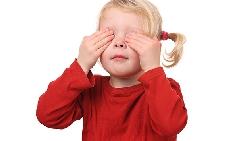 小孩第一次上台表演緊張發抖、講不出話...》如何教出不怯場的孩子？