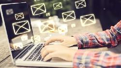 內文一行不要超過●●字！e-mail想看起來專業又清楚，注意這3個重要法則