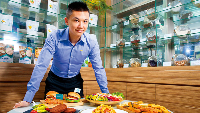 松珍素食執行長:陳俊毓 松珍素食執行長:陳俊毓
