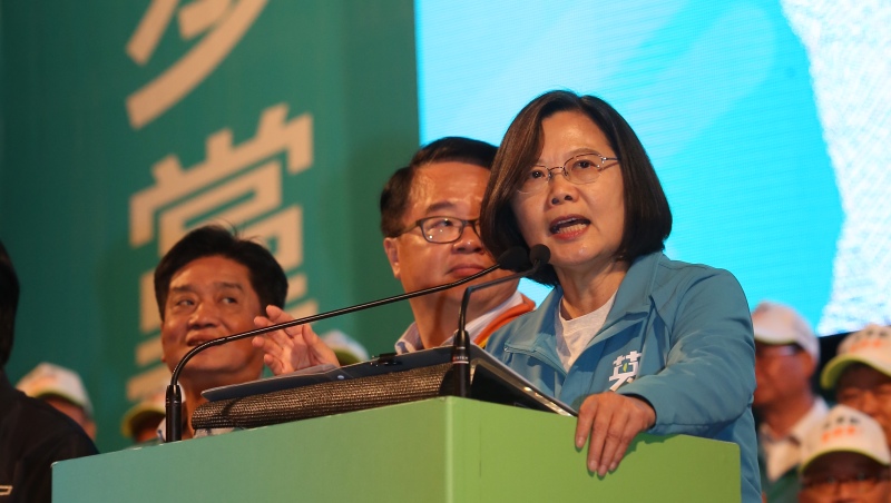 蔡英文勝選，謝謝年輕世代：「這是民主的重量，是自由的滋味」