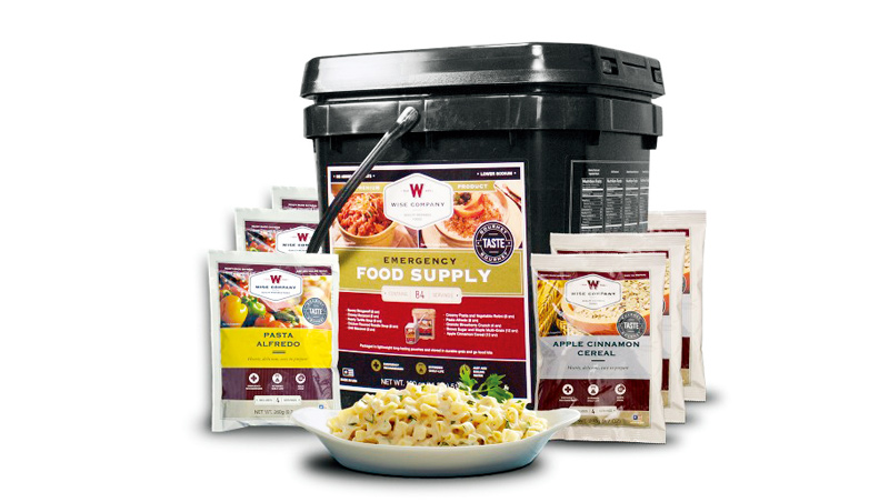 應急食品通常裝在塑膠桶,採用軍用級技術密封包裝,包括義大利麵之類主食、花椰菜和米湯,甚至還有飲料與布丁等。 應急食品通常裝在塑膠桶,採用軍用級技術密封包裝,包括義大利麵之類主食、花椰菜和米湯,甚至還有飲料與布丁等。