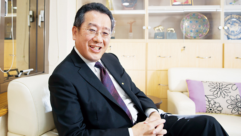 金管會主委顧立雄透露,行政院秘書長李孟諺一通電話請託,他便著手研議小規模營業人貸款,並在訪談中重複強調:不要輕忽小企業倒閉的連鎖效應。 金管會主委顧立雄透露,行政院秘書長李孟諺一通電話請託,他便著手研議小規模營業人貸款,並在訪談中重複強調:不要輕忽小企業倒閉的連鎖效應。