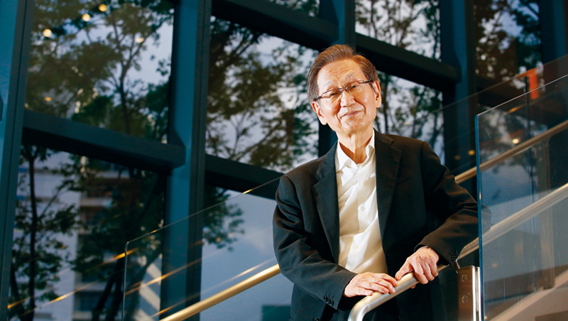 華碩董事長:施崇棠 華碩董事長:施崇棠