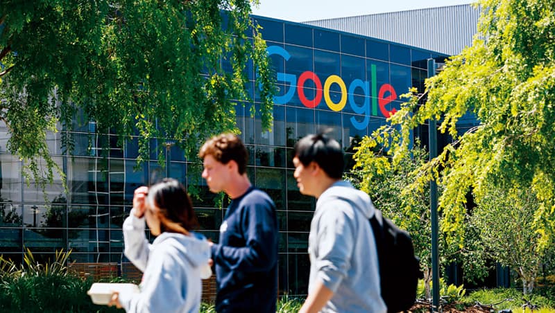 Google推出新線上證書計畫,項目包括數據分析、專案管理和用戶體驗設計。有望幫助因疫情失業、想重返職場的人學習最新實務技能。 Google推出新線上證書計畫,項目包括數據分析、專案管理和用戶體驗設計。有望幫助因疫情失業、想重返職場的人學習最新實務技能。