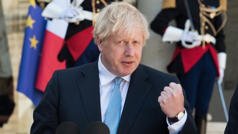 肥胖增加新冠病情致死率？英國首相強生：2022年起零食飲料禁止「買一送一」！