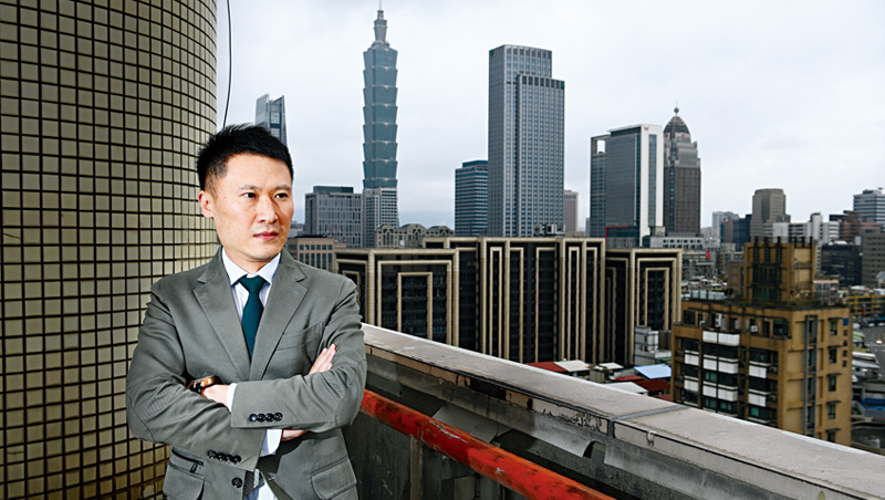 飛虹董事長:謝銘杰 飛虹董事長:謝銘杰