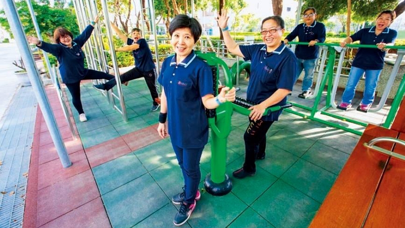 璨揚》給有薪開學假、彈性工時，就愛中高齡員工！