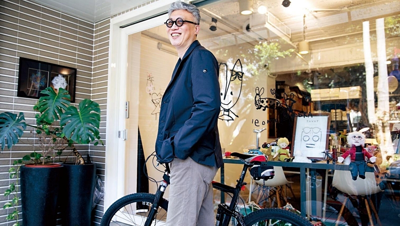 找他選鏡先聊生活  眼鏡獵人的人生中場學