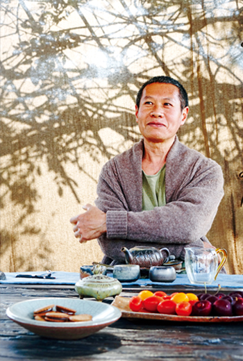 他下賭桌變身盆景名士 擁抱最奢侈的時間和空間 他下賭桌變身盆景名士 擁抱最奢侈的時間和空間