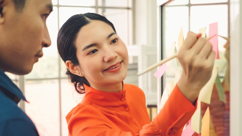 「五代同堂」市場來了！行銷怎麼做？嬰兒潮、X、Y、Z、α世代受眾懶人包