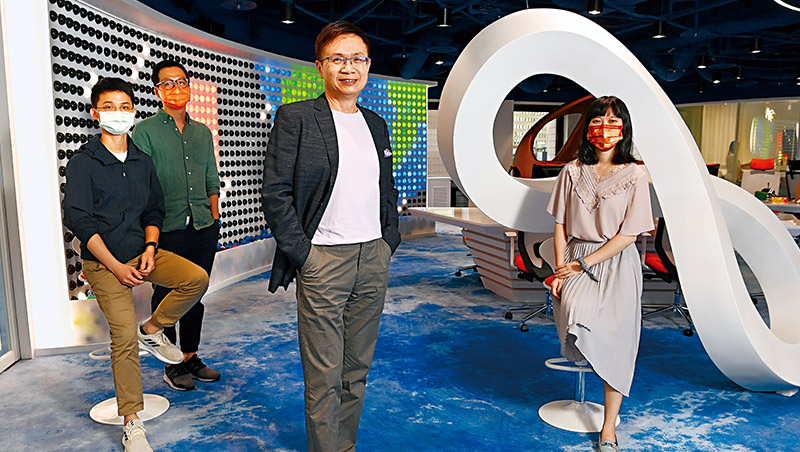 開直播、播Podcast　51歲貿協甩「官味」對抗亞馬遜