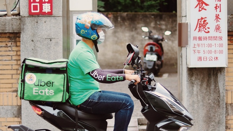 [問題] 騎車用手機架容易把鏡頭震壞？