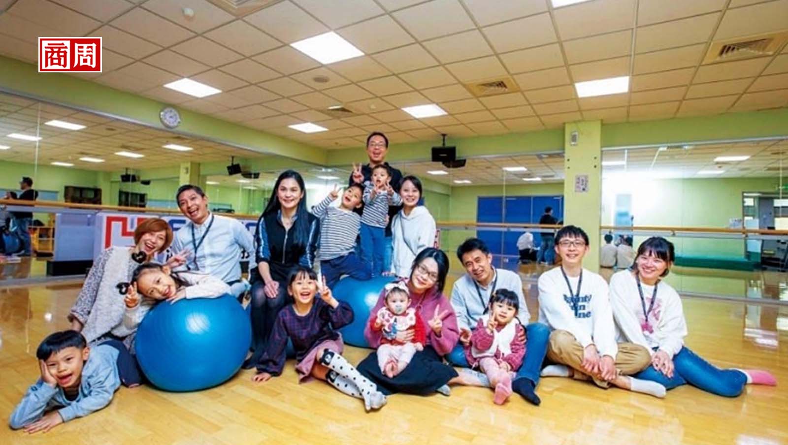 鴻海》最強補助留4千個金頭腦，血汗工廠變生小孩樂園