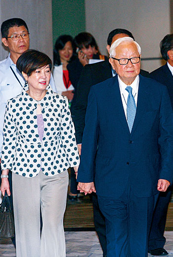 一份張忠謀壽宴座位圖　台積接班群、最親人脈曝光