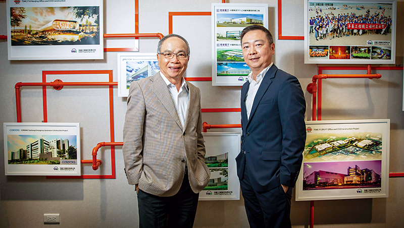洋基工程董事長賴有忠（左）、總經理劉士源（右）