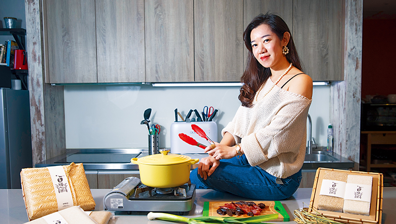 失婚媽為四個兒子而戰　三百人Line社群挺她養家