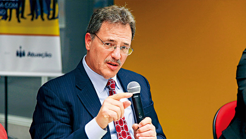 「民主先生」戴雅門：不激怒強權，戰爭仍會到來