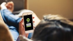 產品一問世，就擁千萬使用者！Apple Music為何無法擊敗Spotify？