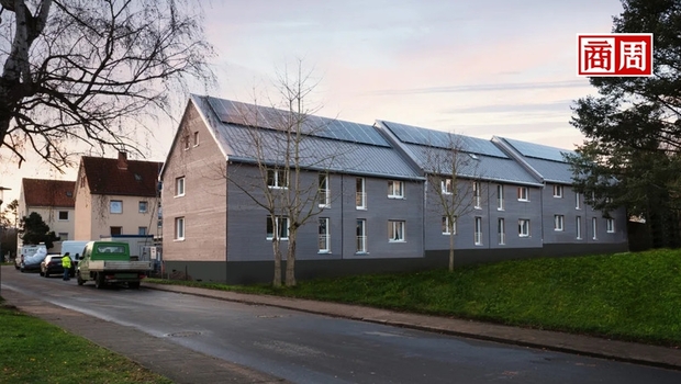 這家新創，用1天時間，把老建物變成「零碳排」的房屋！