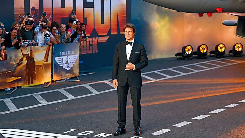 阿湯哥聯手巴菲特？捍衛戰士續集掀戲院、串流大戰