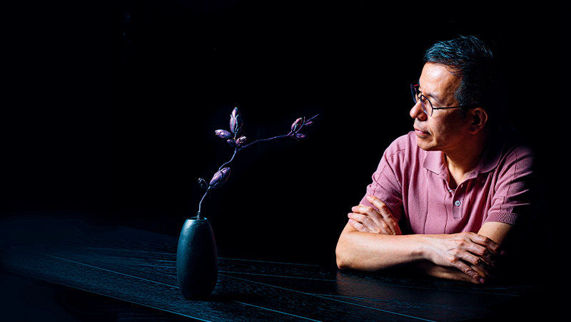 寶石商人變身設計師　將台灣珠寶送進倫敦最美博物館