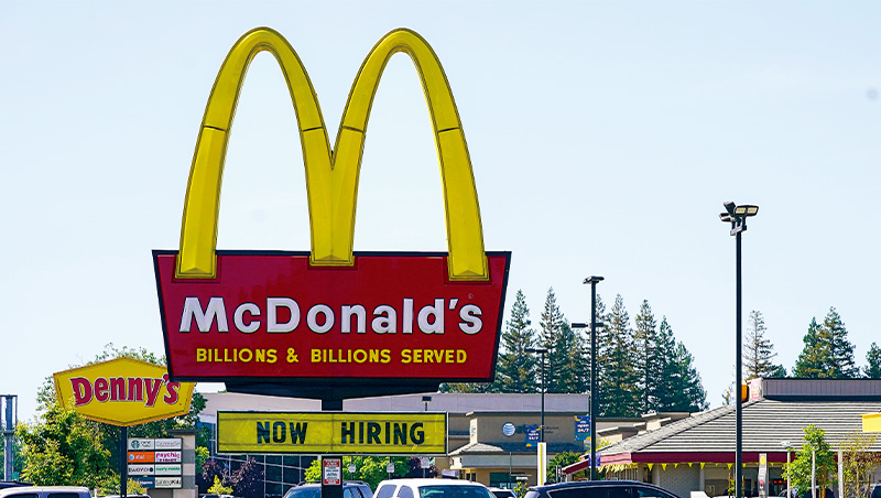 麥當勞大修加盟主續約門檻　一場改革九成店面的硬仗