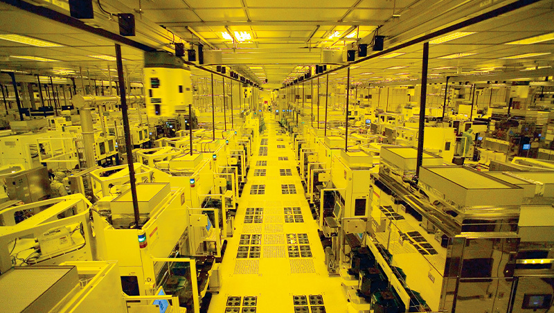 半導體股價倒一片能撿便宜？鎖定車用、高殖利率保平安