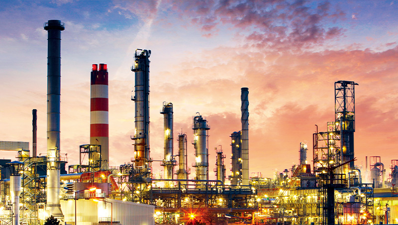 小摩喊380、花旗卻看衰65　下半年油價恐在一百美元震盪