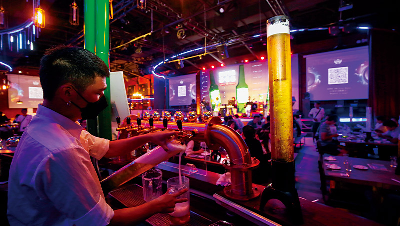 從獨占到市占剩五成　百年台啤找鄭成功、奧運金牌助陣