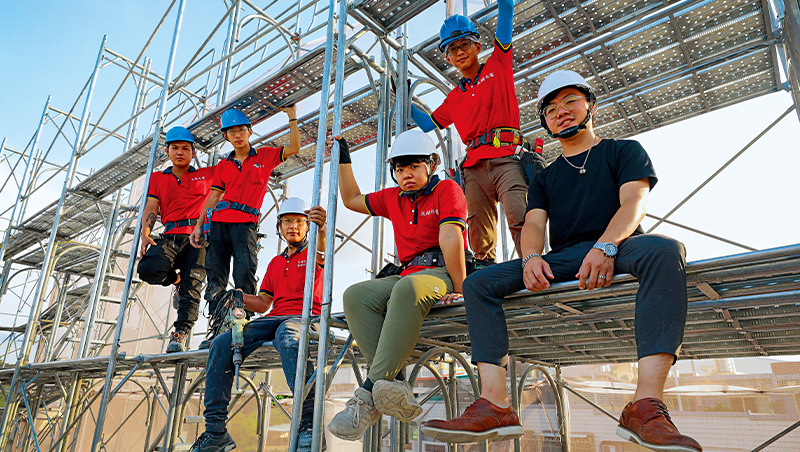 中文系窮學生翻轉「做工的人」　新潮水電工成缺工大贏家