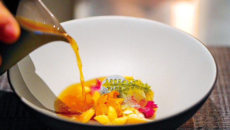 高級餐廳玩複式空間　雙廚坐鎮、日料法餐同在一店