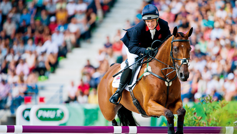 馬背上的社交場　英國女王滿口養馬經、公主參賽奧運