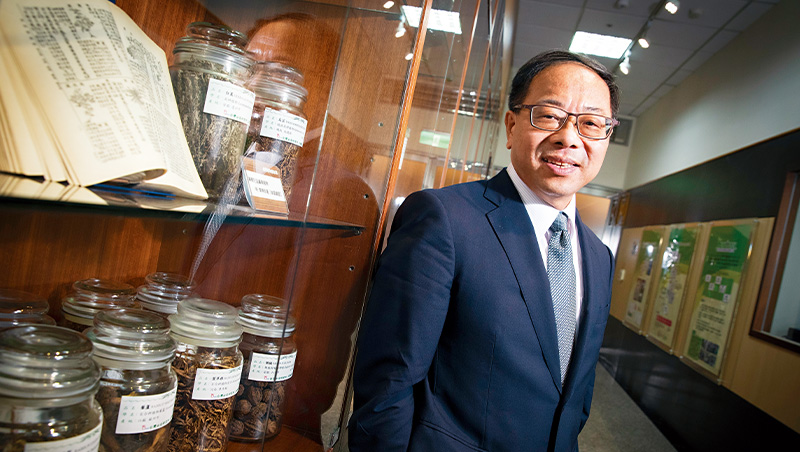 清冠一號大賣的贏家　順天堂放下龍頭包袱賺更多