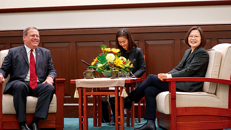 美國前駐港澳總領事看「去台化」：放棄台灣供應鏈代價太大