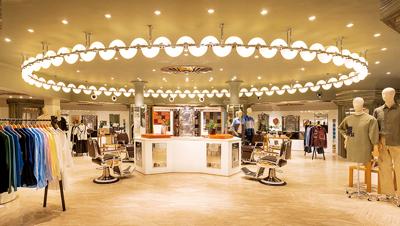 Uniqlo舊衣補丁賣更貴？日式刺繡上身風靡倫敦