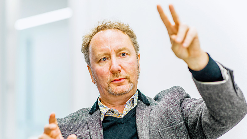 憤怒經濟學》作者：進入資本主義4.0　會看見兩種國家的對抗