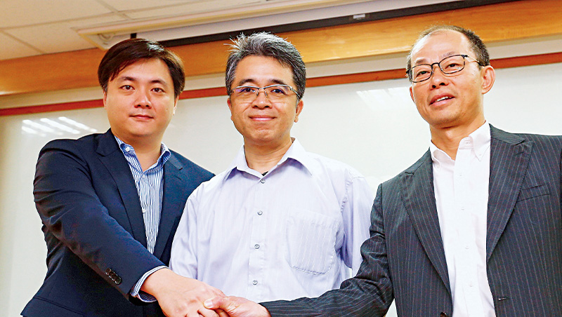 泰山一分鐘賣81億全家股票　摘「皇冠上的珠寶」爭權內幕