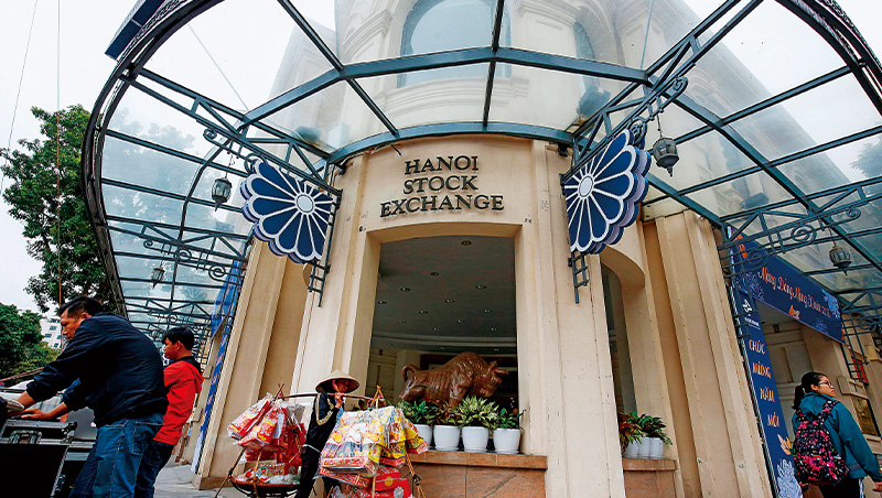 一場房市風暴、股市重摔三成　越南為何還是投資大熱門？