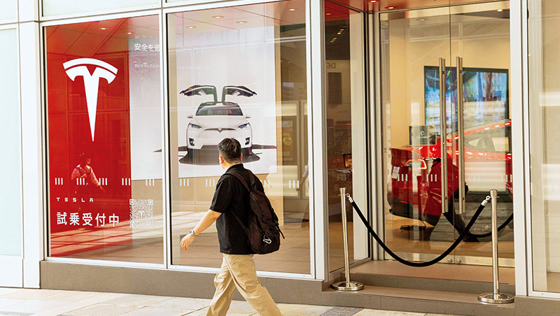 奢侈品普通化、市值蒸發20兆　特斯拉4個內憂外患還沒完