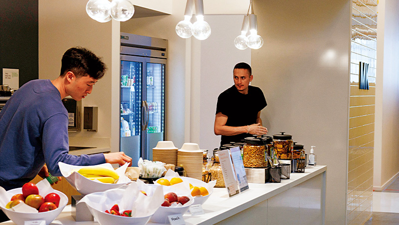 按摩、零食吃到飽恐消失　一場裁員終結矽谷幸福管理