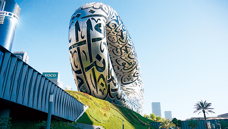 曠野飆沙、逛生命圖書館　杜拜憑什麼票選為最佳旅遊地？