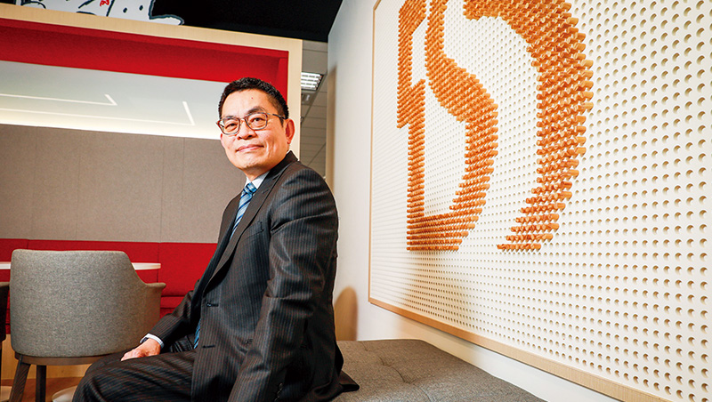 少走AI冤枉路！機器人行員、智能客服踩坑，台新金學會善用「翻譯官」