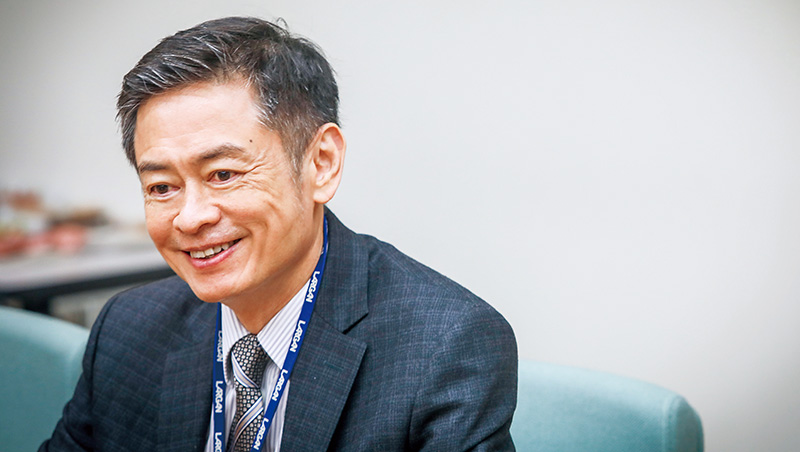 大立光法說會近7成時間談它！頂規版iPhone鏡頭大升級，能帶股后重返榮耀？