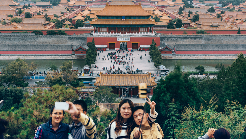 想報復性消費但沒錢花⋯中國年輕人興起「特種兵旅遊」，不睡覺、吃速食