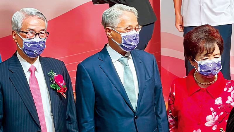 「我其實就是被騙了」新光金大股東控訴，揭第3代反撲第2代吳東進癥結