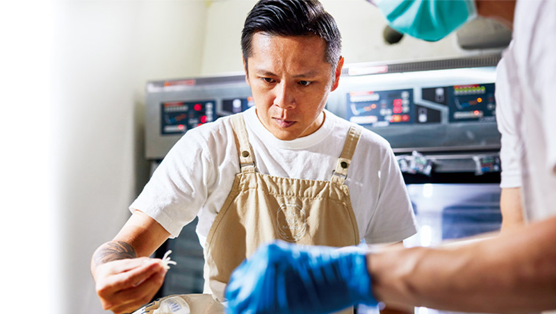 飆車仔變世界冠軍　陳耀訓被麵包救贖的美味人生
