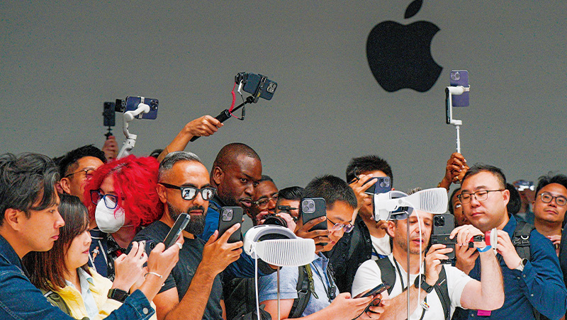 11萬元蘋果頭盔只能做平凡事？庫克「iPhone化」大計：找到創造價值的人